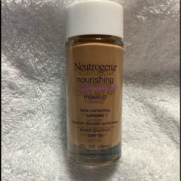 🦋3/$15💰Neutrogena Long Wear Foundation - Picture 1 of 3